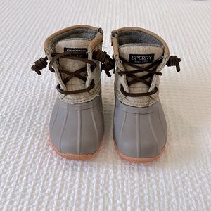 Sperry Saltwater Duck Boot Size 6